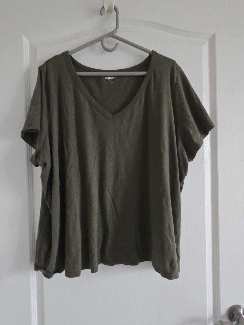 Old Navy Olive Green V-Neck Short Sleeve Tee